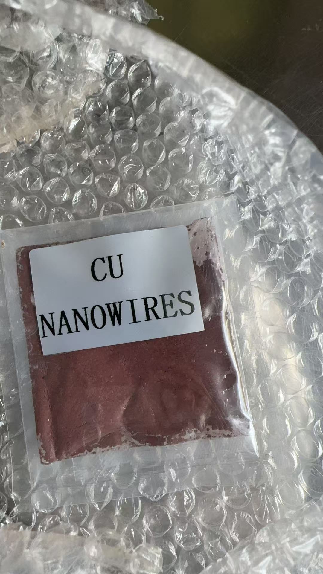 Proč jsou naše měděné nanodrátky dodávány v rozpouštědle